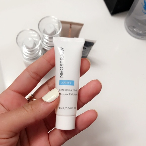 (SOLD) Skincare Bundle✨✨ - Picture 3 of 5